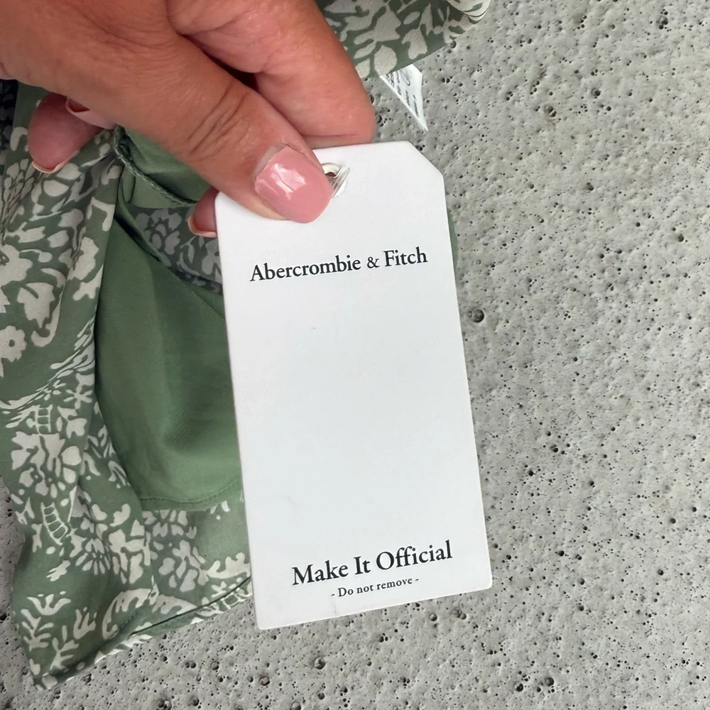 Abercrombie & Fitch abercrombie a&f